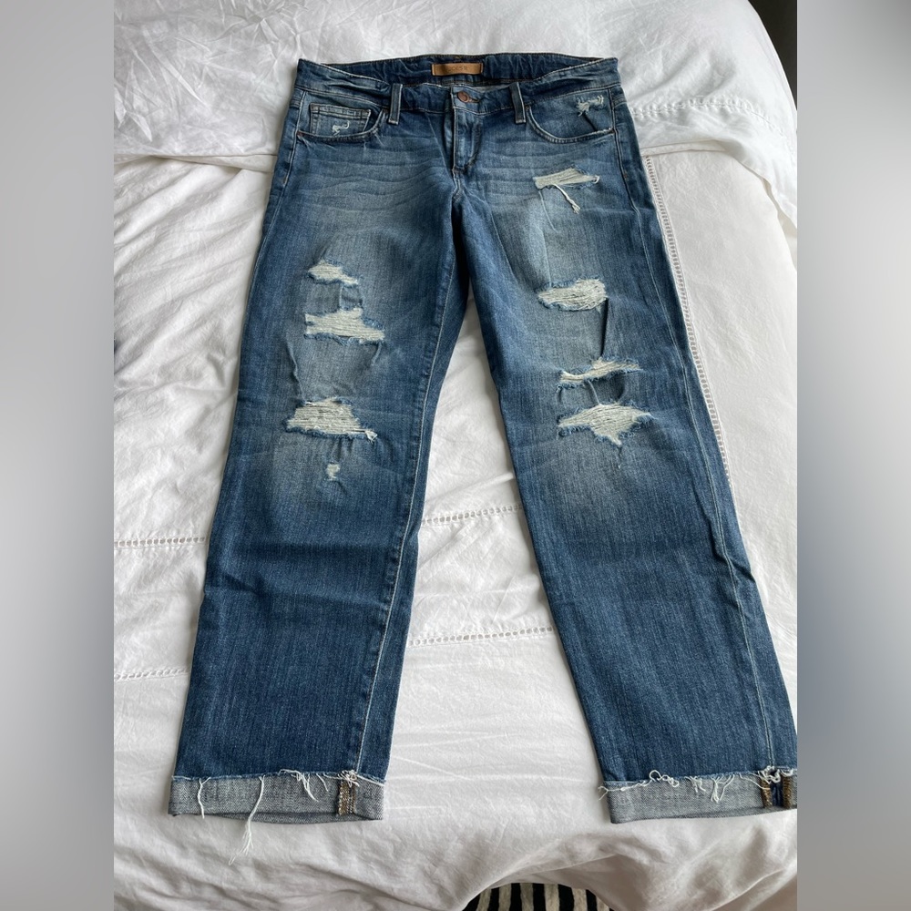 Joe’s jeans. Boyfriend, slim, crop.
